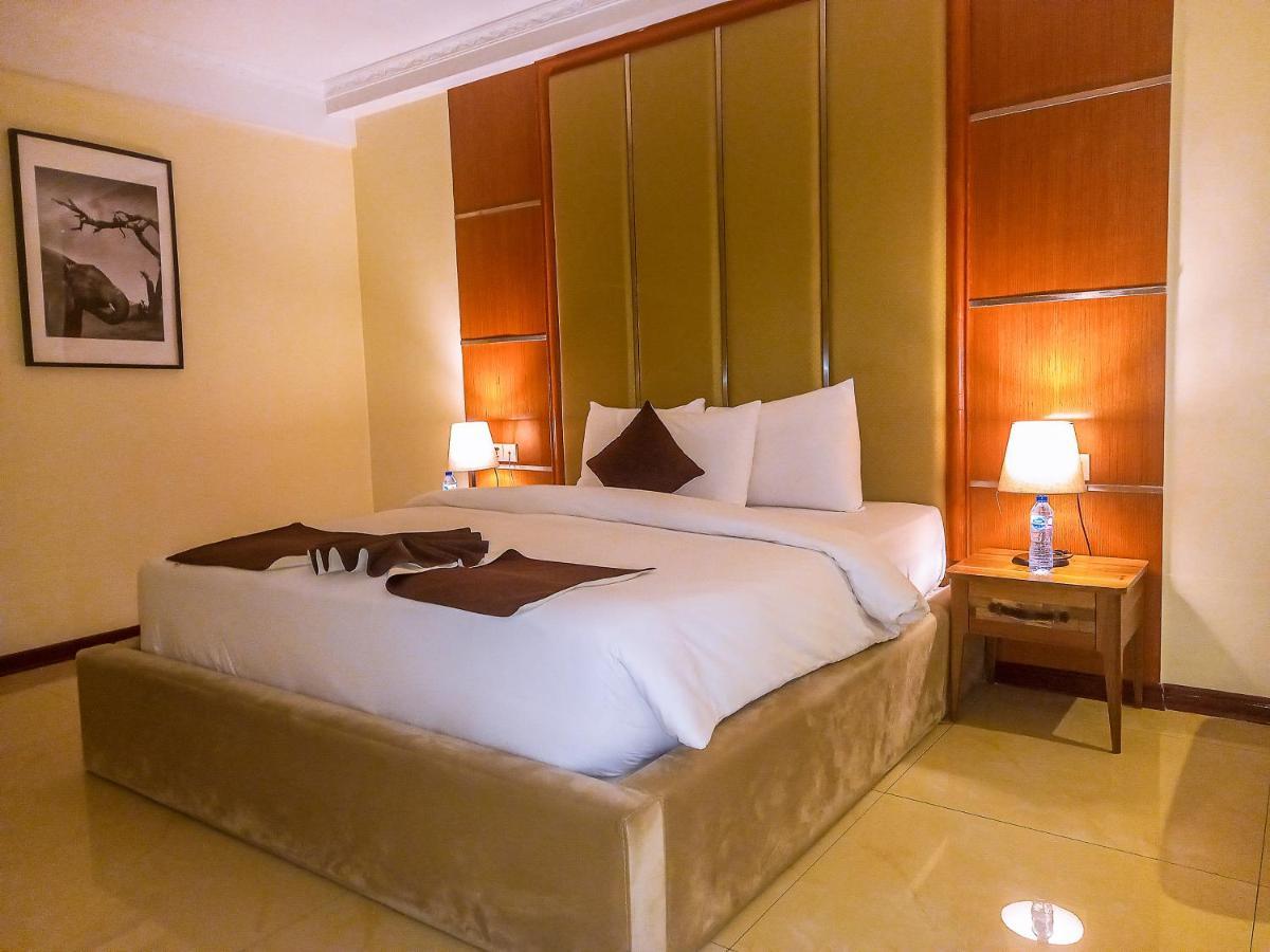 Summerset Continental Hotel By Usuma Mobushipe Exterior photo