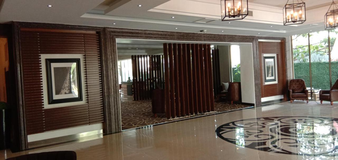Summerset Continental Hotel By Usuma Mobushipe Exterior photo