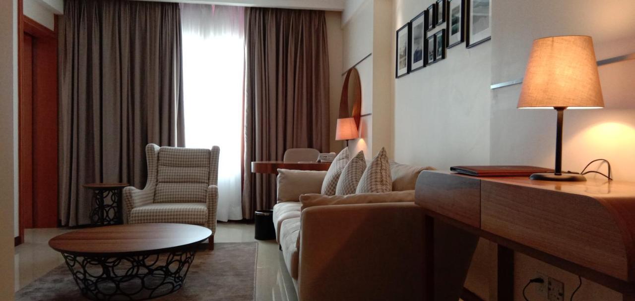 Summerset Continental Hotel By Usuma Mobushipe Exterior photo